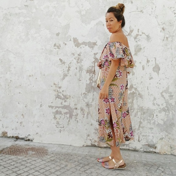 Zara Floral Off The Shoulders Midi Dress Bloggers Favorite Women’s Size Small S - Picture 8 of 8